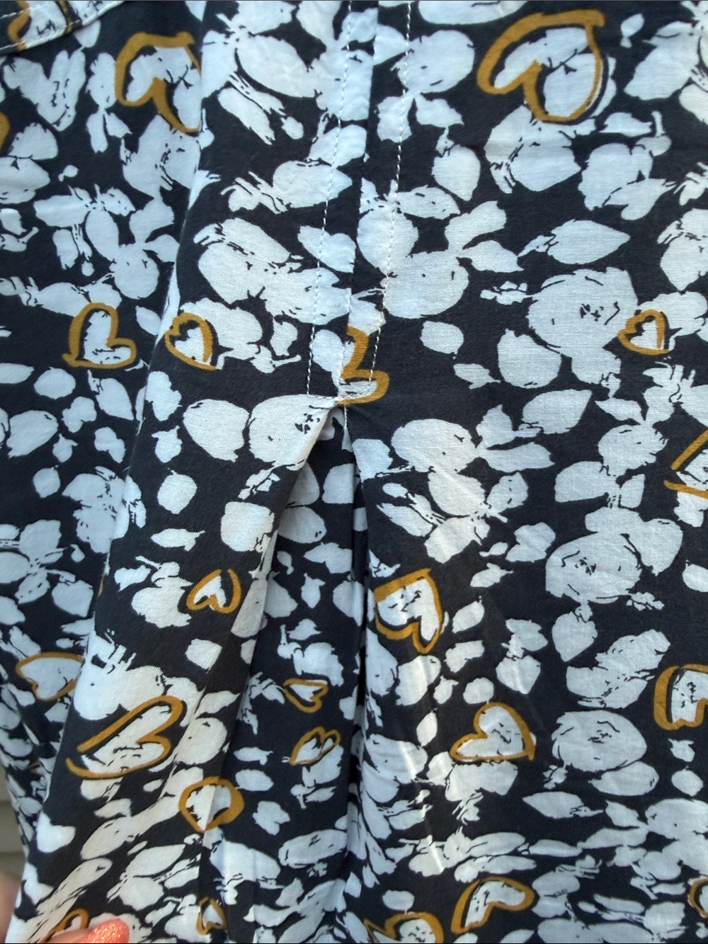 Velvet Heart Button-Down Blouse with Hearts Motif Navy /White, Mustard Size M - Picture 11 of 12